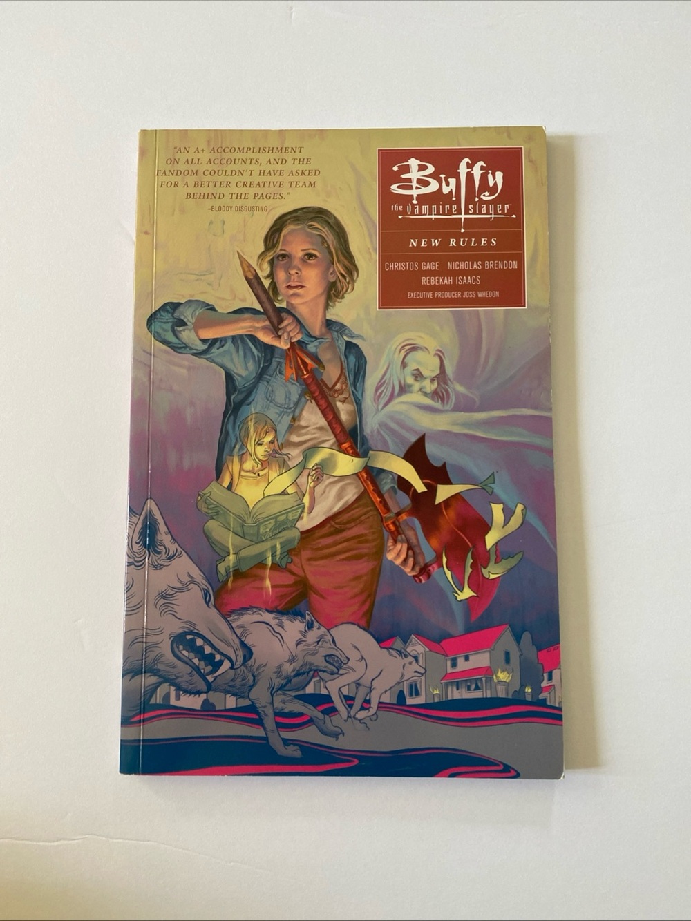 BUFFY the VAMPIRE SLAYER - SEASON 10,  Vol 1 - NEW RULES-DARK HORSE COMICS